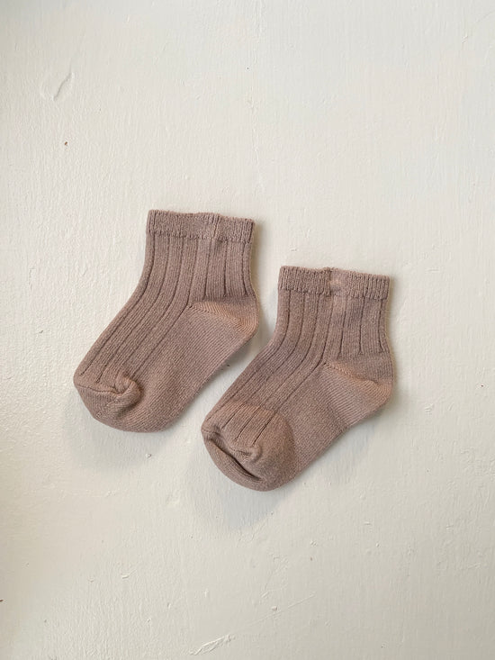ankle socks, taupe